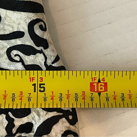 Vintage Maggy London Black Cream Pure Silk Party Event Women’s Jacket Size 8 - Picture 11 of 12